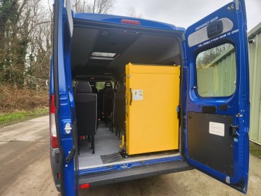 Peugeot%20Boxer%20HX66AFT.jpg