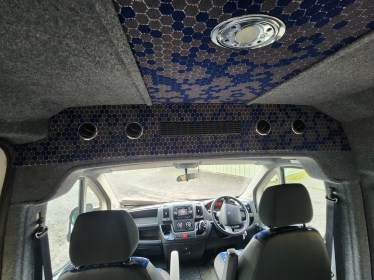 Click to view Peugeot Boxer 9 seat 3.5 ton Wheelchair Accessible Minibus £24,995 + Vat Peugeot%20Boxer%20HX70BWJ%20front%20os.jpg