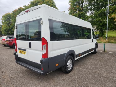 Peugeot%20Boxer%20YX66AOR%20front%20ns.jpg